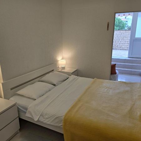 Apartment Ella Banjol Ngoại thất bức ảnh
