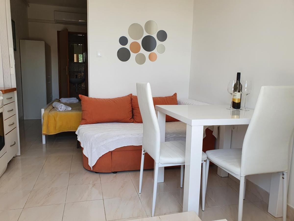Apartment Ella Banjol Ngoại thất bức ảnh