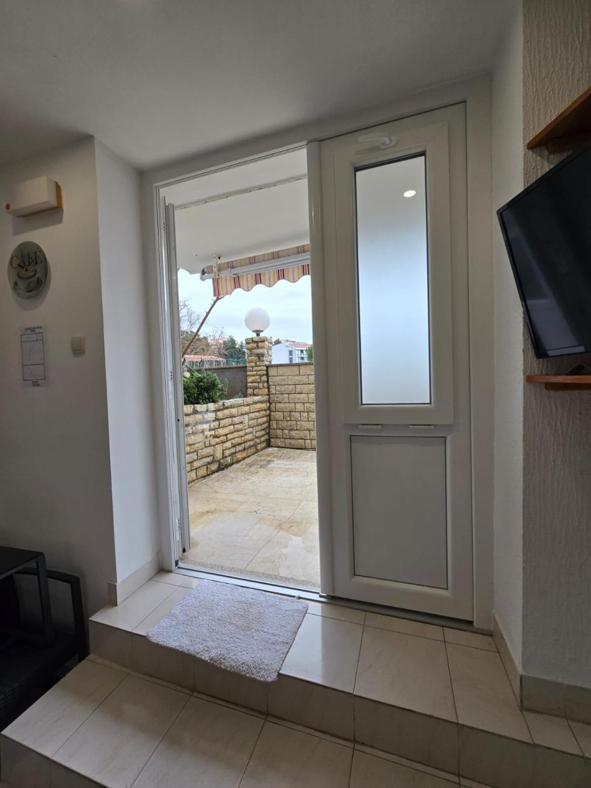 Apartment Ella Banjol Ngoại thất bức ảnh
